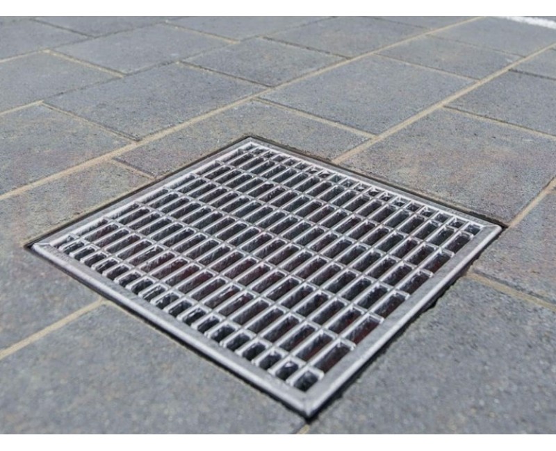 Трап ACO Self XtraPoint с оцинкованной решеткой в форме собачьей лапы, 250x250x205, B125, DN100
