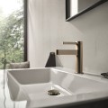 Смеситель для раковины Hansgrohe Finoris 100 с изливом Push-Open, EcoSmart, CoolStart, полированная бронза 76012140