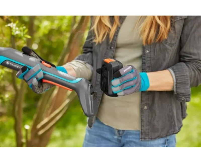 Dārza šķēres Gardena 18 V akumulatora, EasyCut 110/18V P4A, 1 x 2,0 Ahakumulators, lādētājs 14772-20