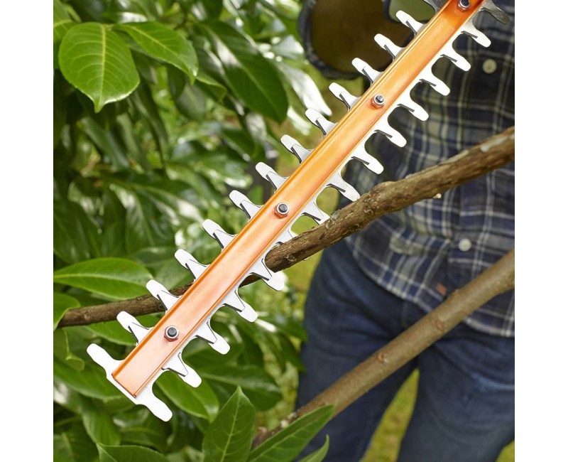 Dzīvžoga šķēres BLACK+DECKER  45 cm, 420 W BEHT201-QS