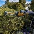 Dzīvžoga šķēres DeWALT 18 V akumulatora 55 cm, bez akumulatora un lādētāja DCMHT520N