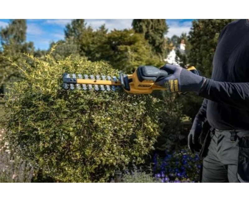 Dzīvžoga šķēres DeWALT 18 V akumulatora 55 cm, bez akumulatora un lādētāja DCMHT520N