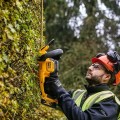 Dzīvžoga šķēres DeWALT 18 V akumulatora 55 cm, bez akumulatora un lādētāja DCMHT562N