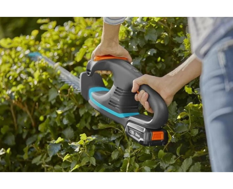 Кусторез Gardena EasyCut 40/18 V P4A, 18 В, 40 см, без аккумулятора и зарядного устройства 14733-55