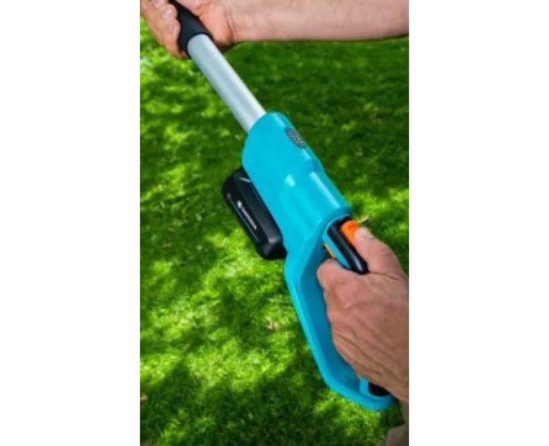 Dzīvžoga šķēres Gardena 18 V akumulatora teleskopiskās  THS 42/18V P4A, 42 cm, 1 x 2,5 Ah akumulators, lādētājs 14732-20