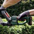 Dzīvžoga šķēres Metabo 18 V akumulatora 55 cm, 2 x 2,0 Ah Li-Power akumulatori, lādētājs 601718500