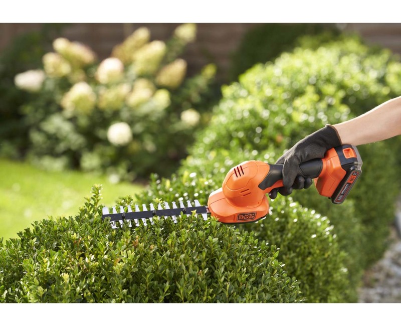 Krūmu un zāles šķēres BLACK+DECKER 18 V akumulatora, 1 x 2,0 Ah  akumulators, lādētājs BCSS18D1-QW