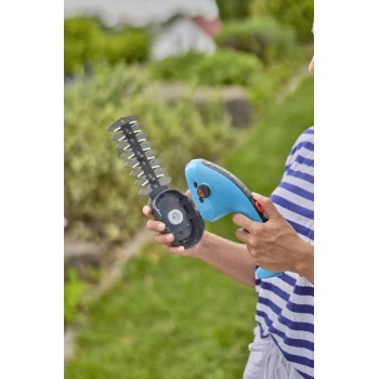 Кусторез Gardena ClassicCut Li 3,6 В, Аккумуляторный, со встроенным аккумулятором и зарядным устройством 9885-20