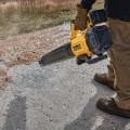 Lapu pūstuvas DeWALT 18 V su 1 x 5,0 Ah XR akumuliatoriumi, DCMBL562P1 įkroviklis