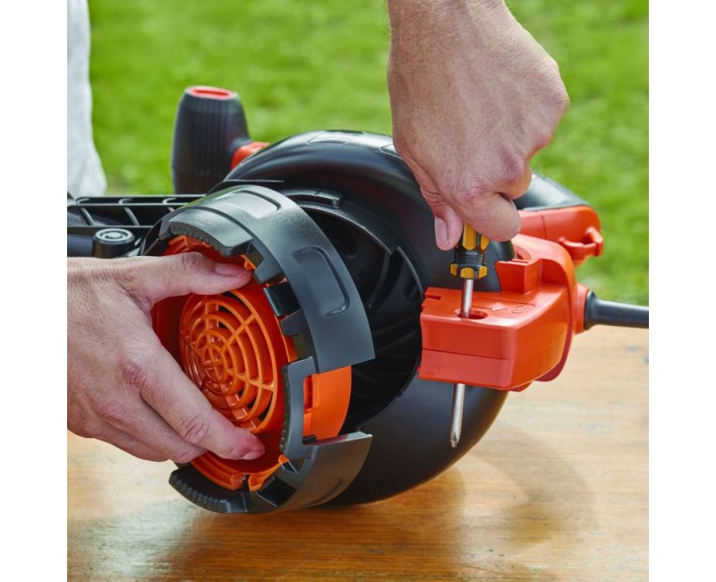 Lapu Pūtējs / Sūcējs BLACK+DECKER Elektriskais 3in1, 3000 W BEBLV300-QS