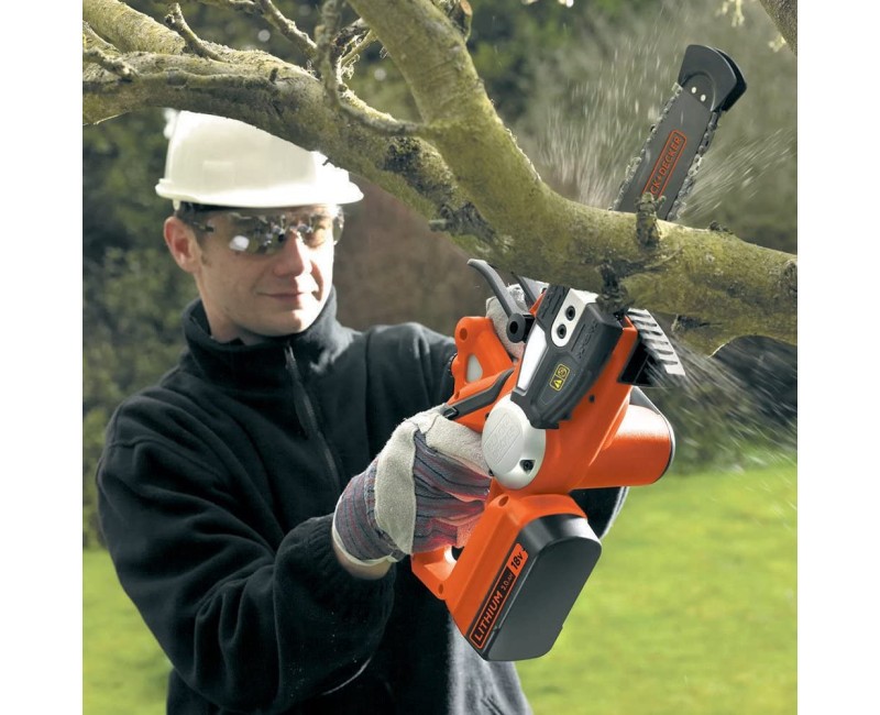 Motorzāģis BLACK+DECKER 18 V akumulatora 20 cm, 1 x 2,0 Ah akumulators, lādētājs GKC1820L20-QW