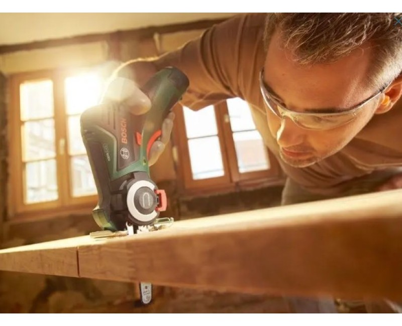 Моторная пила Bosch 12 В, Аккумуляторная без аккумулятора и зарядки 06033C9001
