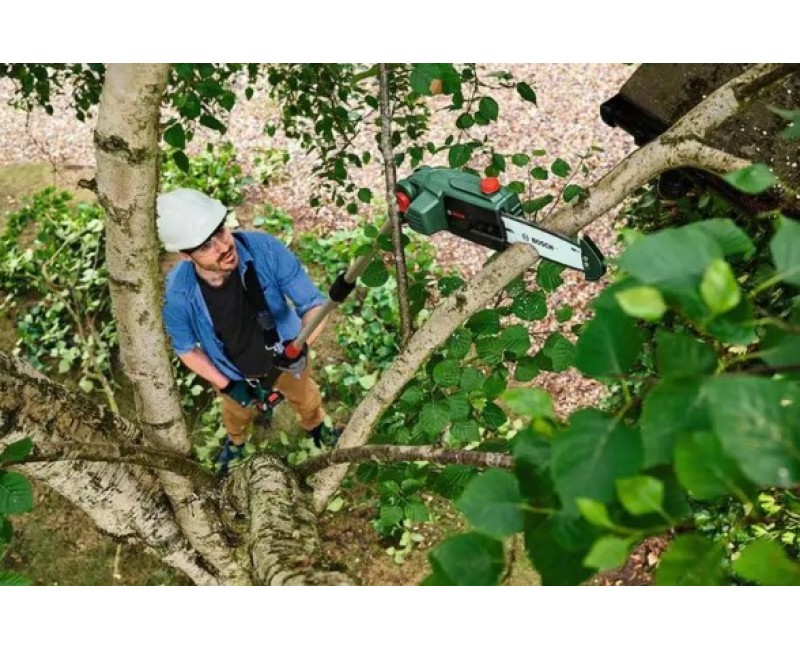 Motorzāģis Bosch 18 V akumulatora  20 cm, bez akumulatora un lādētāja 06008B3101