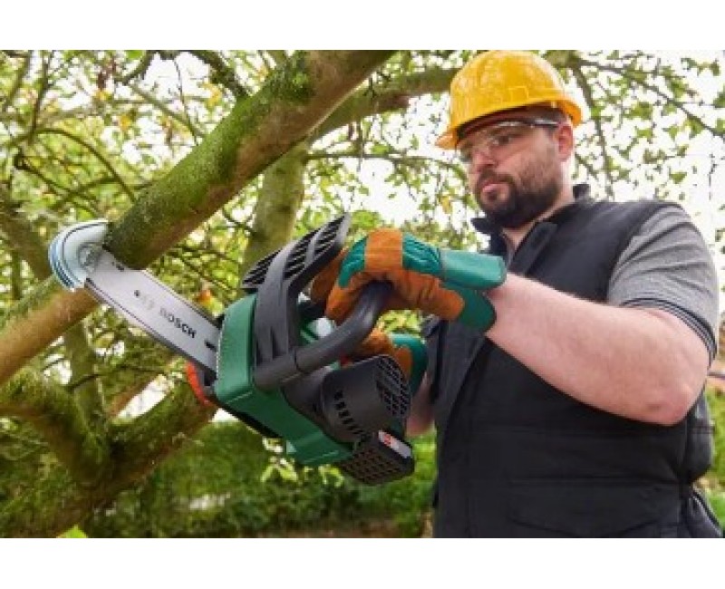 Motorzāģis Bosch 18 V akumulatora 20 cm, bez akumulatora un lādētāja 06008B8001