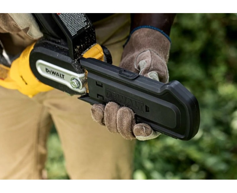 Motorzāģis DeWALT 18 V akumulatora 20 cm, 1 x 5,0 Ah XR akumulators, DCMPS520P1 lādētājs