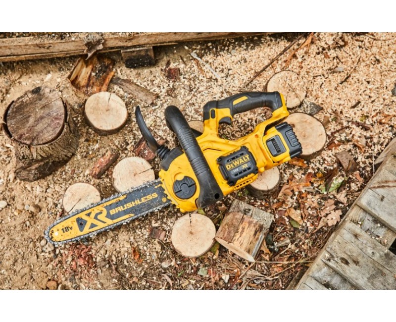 Motorzāģis DeWALT 18 V akumulatora 30 cm, 1 x 5,0 Ah XR akumulators, DCM565P1 lādētājs
