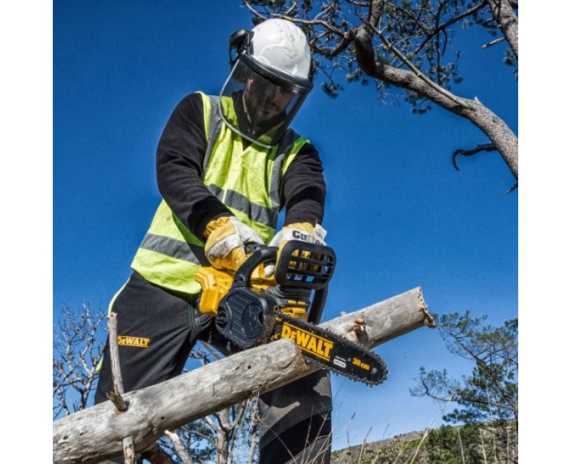Motorzāģis DeWALT 18 V akumulatora 30 cm, 1 x 5,0 Ah XR akumulators, DCM565P1 lādētājs