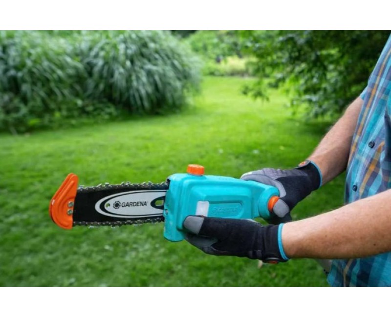 Gardena pjūklas 18 V apkarpymui, TCS 20/18V P4A, 20 cm, 1 x 2,5 Ah akum., įkroviklis 14770-20
