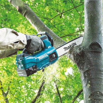 Моторная пила Makita 18 В, Аккумуляторная, длина лезвия 25 см, без аккумулятора и зарядки, модель DUC254Z.