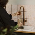 Virtuves maisītājs Omnires Switch ar izvadu filtrētam ūdenim Pulēta Bronza SW9057CP