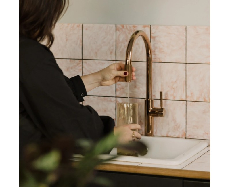 Virtuves maisītājs Omnires Switch ar izvadu filtrētam ūdenim Pulēta Bronza SW9057CP