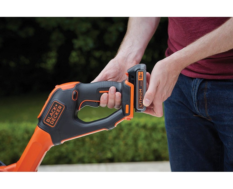 Trimmeris BLACK+DECKER 18 V akumulatora ar auklu, 28 cm pļaušanas platums, 1 x 2,0 Ah akumulators, lādētājs STC1820EPC-QW