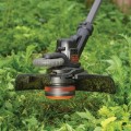 Trimmeris BLACK+DECKER 18 V akumulatora ar auklu, 28 cm pļaušanas platums, 1 x 2,0 Ah akumulators, lādētājs STC1820EPC-QW