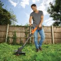 Trimmeris BLACK+DECKER 18 V akumulatora ar auklu, 28 cm pļaušanas platums, 1 x 4,0 Ah akumulators, lādētājs STC1840PC-QW