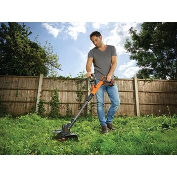 Аккумуляторный триммер BLACK+DECKER 18 В, ширина скашивания 30 см, 1 аккумулятор 4,0 Ач, зарядное устройство STC1840EPC-QW
