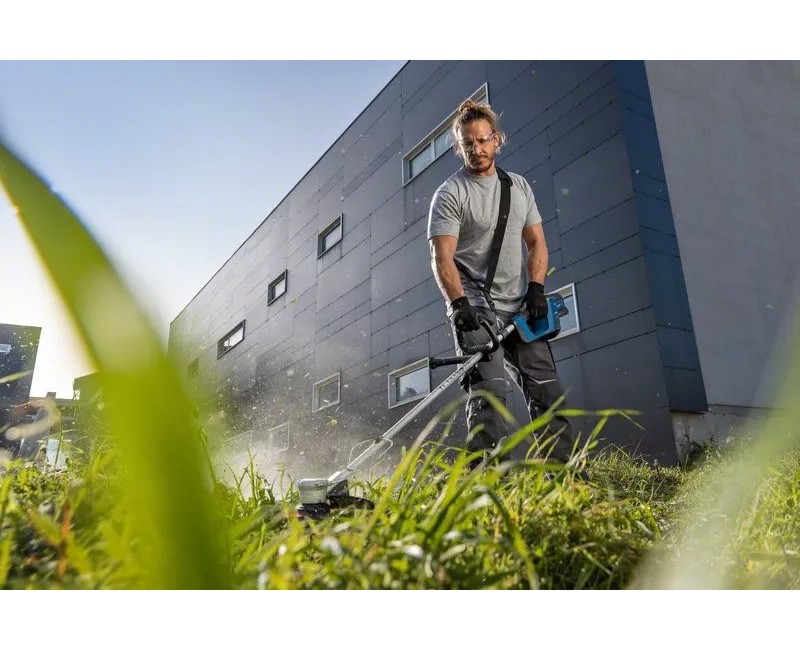Аккумуляторный триммер Bosch 18 В, ширина скашивания 33 см, без аккумулятора и зарядного устройства 06008D0000