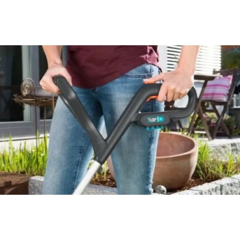 Аккумуляторный триммер Gardena 14,4 В SmallCut Li-23R, ширина скашивания 23 см, встроенный аккумулятор, зарядное устройство 9822-20