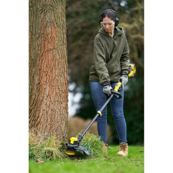 Trimmeris Stanley 18 V akumulatora ar auklu, 33 cm pļaušanas platums, bez akumulatora un lādētāja SFMCSTB933B-XJ