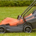 Zāles pļāvējs BLACK+DECKER Elektriskais 1200 W, pļaušanas platums 32 cm BEMW451-QS