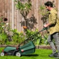Газонокосилка Bosch 1300 Вт, ширина скашивания 34 см, артикул 06008A6401