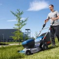 Газонокосилка Bosch 18 В, аккумуляторная, ширина скашивания 46 см, без аккумулятора и зарядка 06008C8000