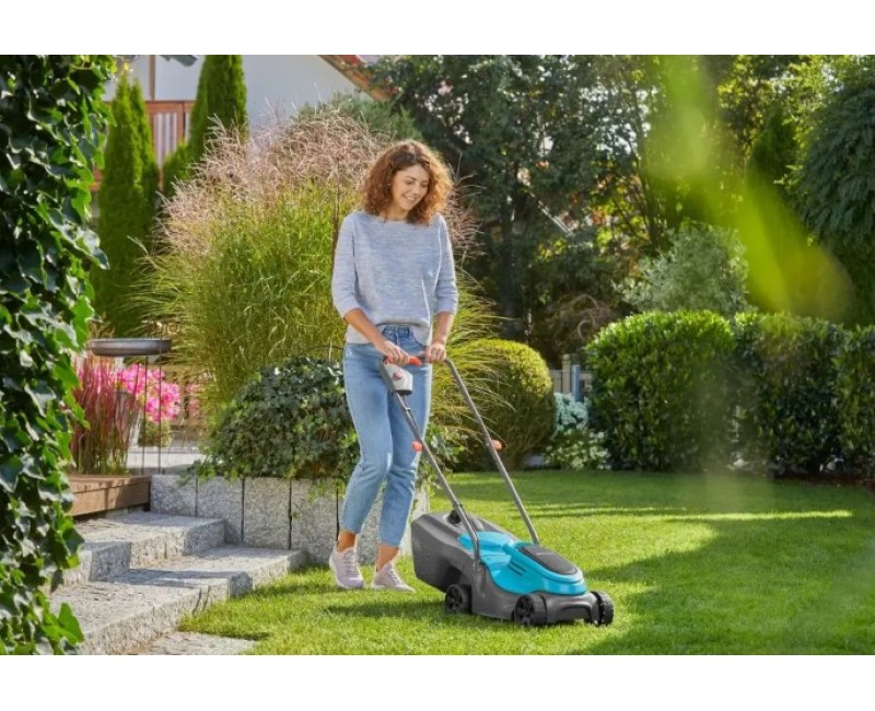 Газонокосилка Gardena 18 В, PowerMax 30/18V P4A, ширина скашивания 30 см, без аккумулятора и зарядка 14630-55