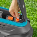 Zāles pļāvējs Gardena 18 V PowerMax 37/36V P4A, pļaušanas platums 37 cm, 2 x 4,0 Ah akumulatori, lādētājs 14638-20