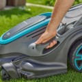 Zāles pļāvējs Gardena 18 V  PowerMax Duo 46/36V, pļaušanas platums 46 cm, 2 x P4A PBA 2,5 Ah akumulatori, lādētājs 14646-65