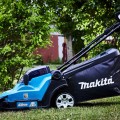 Zāles pļāvējs Makita 18 V akumulatora, 43 cm pļaušanas platums, 2 x litija jonu LXT 5,0 Ah akumulatori, DLM432PT2 lādētājs