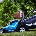 Svajakone Makita 18 V akumuliatorinis vejos pjovimo traktoriukas 43 cm pjovimo plotis be akumuliatoriaus ir įkroviklio DLM432Z