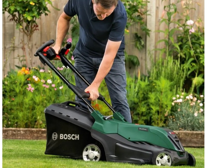 Газонокосилка Bosch 36 Аккумулятор 36 В, ширина скашивания 44 см, 4,0 Ач, зарядка 06008B9G01