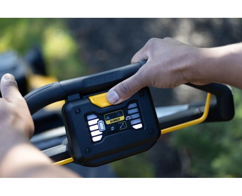 Zāles pļāvējs DeWALT 18 V akumulatora, 53 cm pļaušanas platums, 2 x 8,0 Ah XR akumulatori, DCMWP134W2 lādētājs