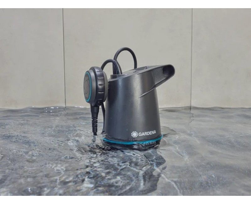 Iegremdējamais (Dernāžas) sūknis Gardena Basic 550W tīram ūdenim, 970762201