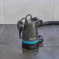 Iegremdējamais (Dernāžas) sūknis Gardena Basic 550W tīram ūdenim, 970762201