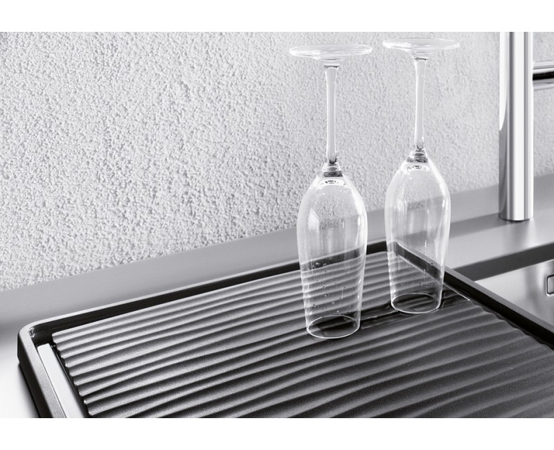 Pilienu savākšanas paplāte Blanco, melna 230734