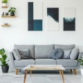 Kafijas galdiņš ar rūdīta stikla virsmu un koka kājām, 110 × 60 cm HD3801