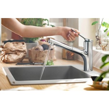 Смеситель для кухни Hansgrohe Zesis M33 150 выдвижной хром 74820000