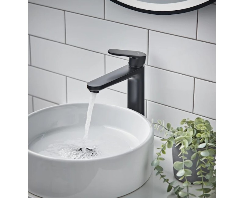 Vonios kriauklės maišytuvas Hansgrohe Vernis Blend 190, matinė juoda