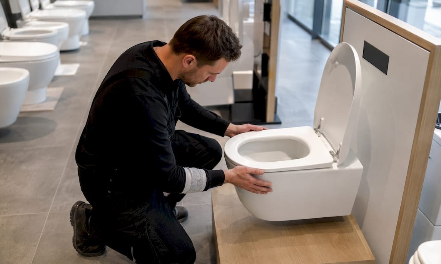 WC pods bez apmales: priekšrocības un izvēle 2026