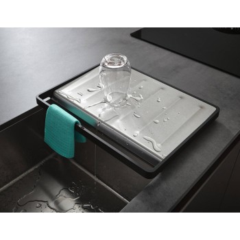 Hansgrohe F17 Mobīlā paplāte ar plastikāta rāmi